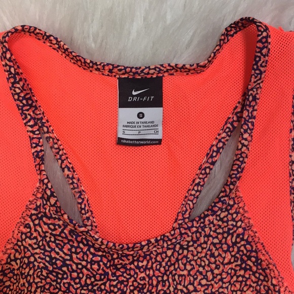 Nike Dri Fit Tank Top. Size small - Picture 3 of 8